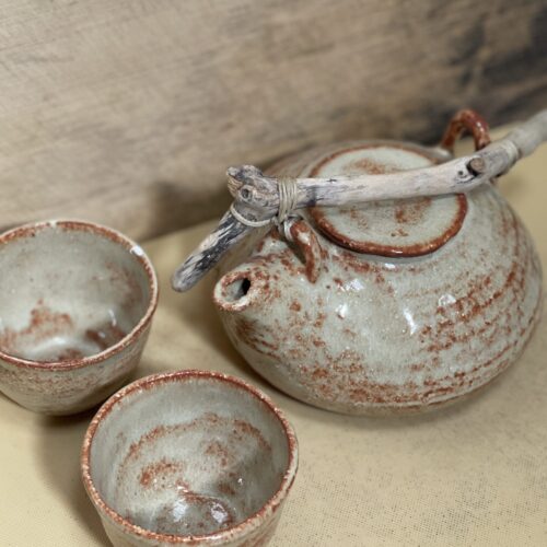 [03] To Hold and Be Held Teapot Set by Dawn Kwan